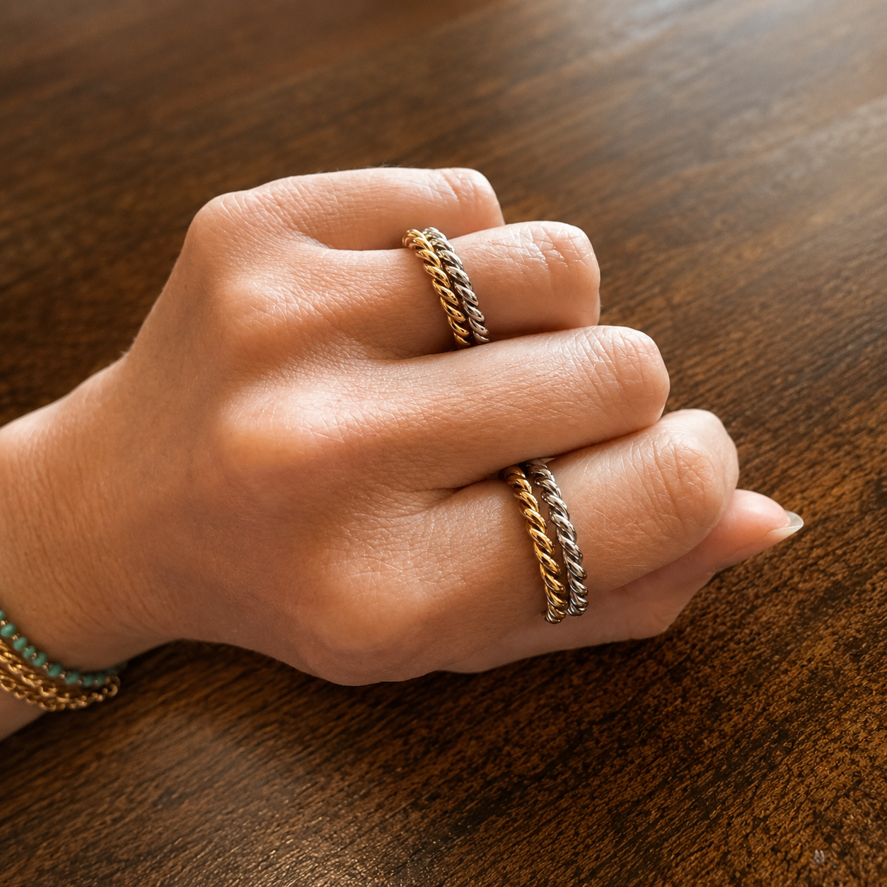Twist Ring