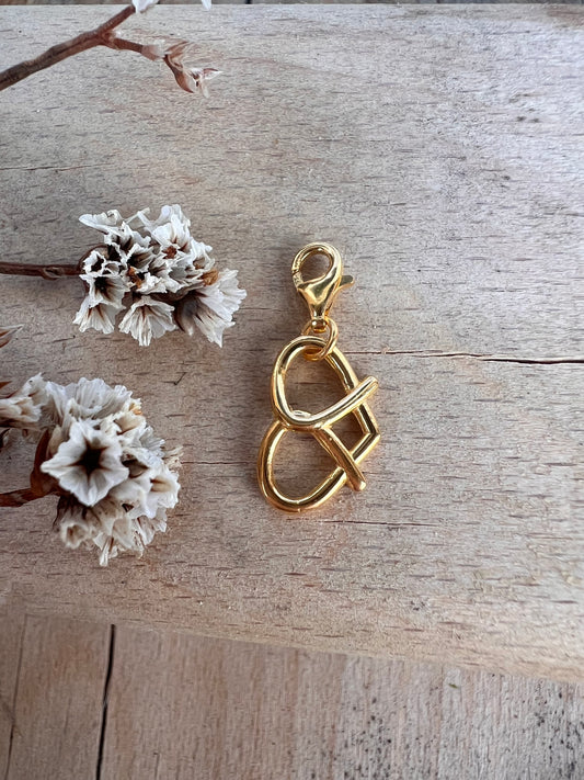 Herzbrezen Anhänger (Charm)