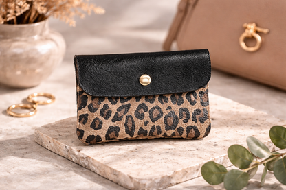Leo Pouch