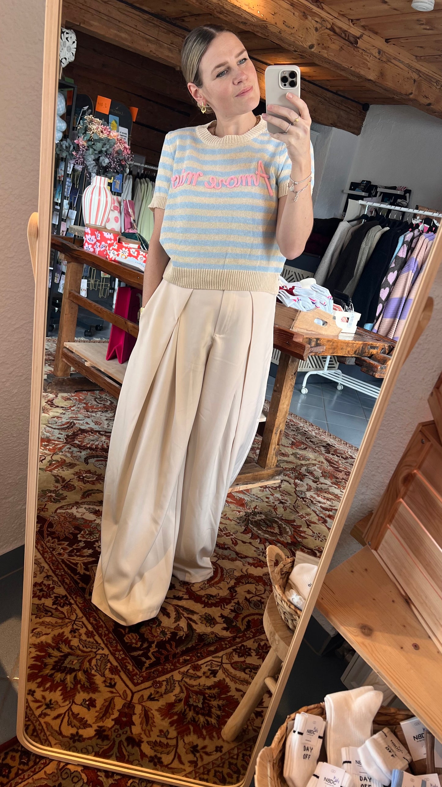 Wide leg Hose