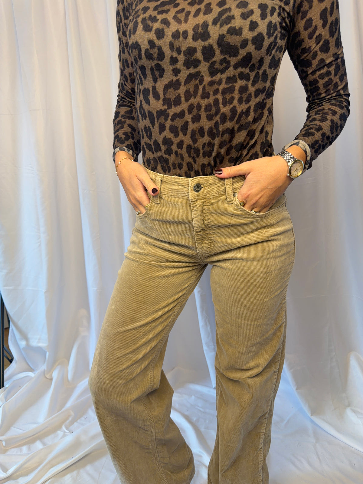 Wide Leg Cordhose