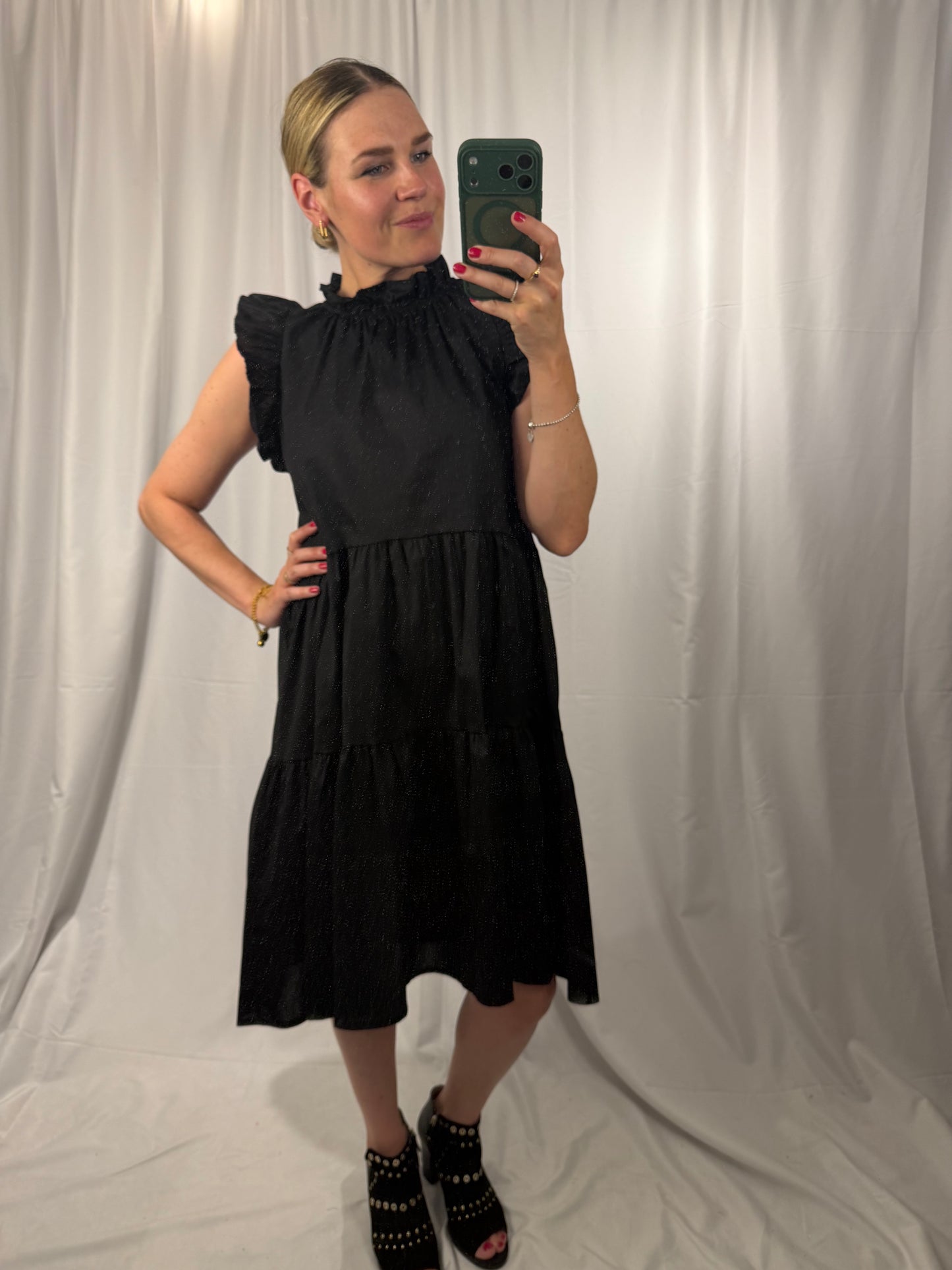 Kleid mit Flügelärmchen