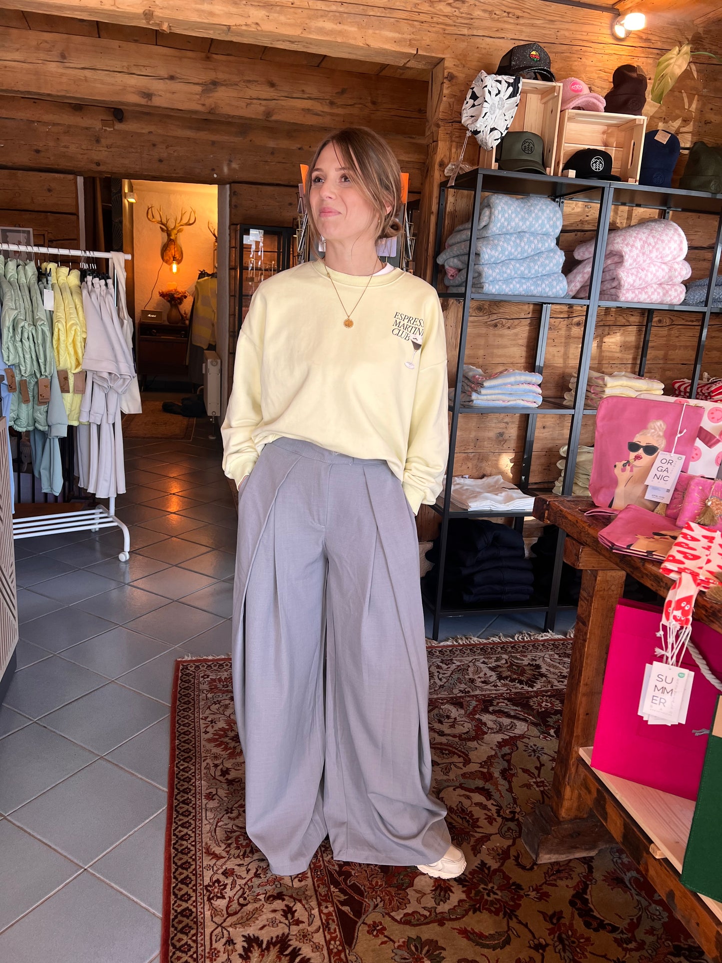 Wide leg Hose