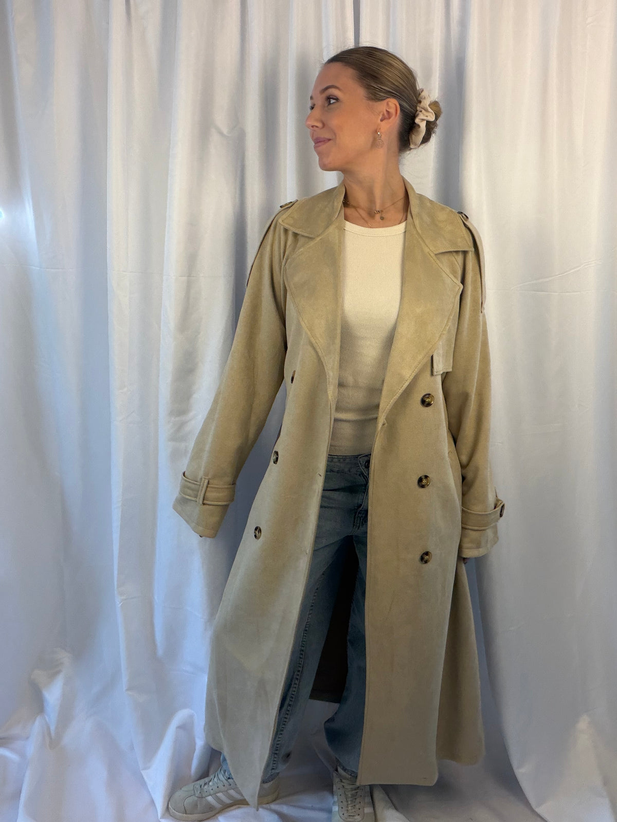 Long Trenchcoat in Veloursoptik – One Size