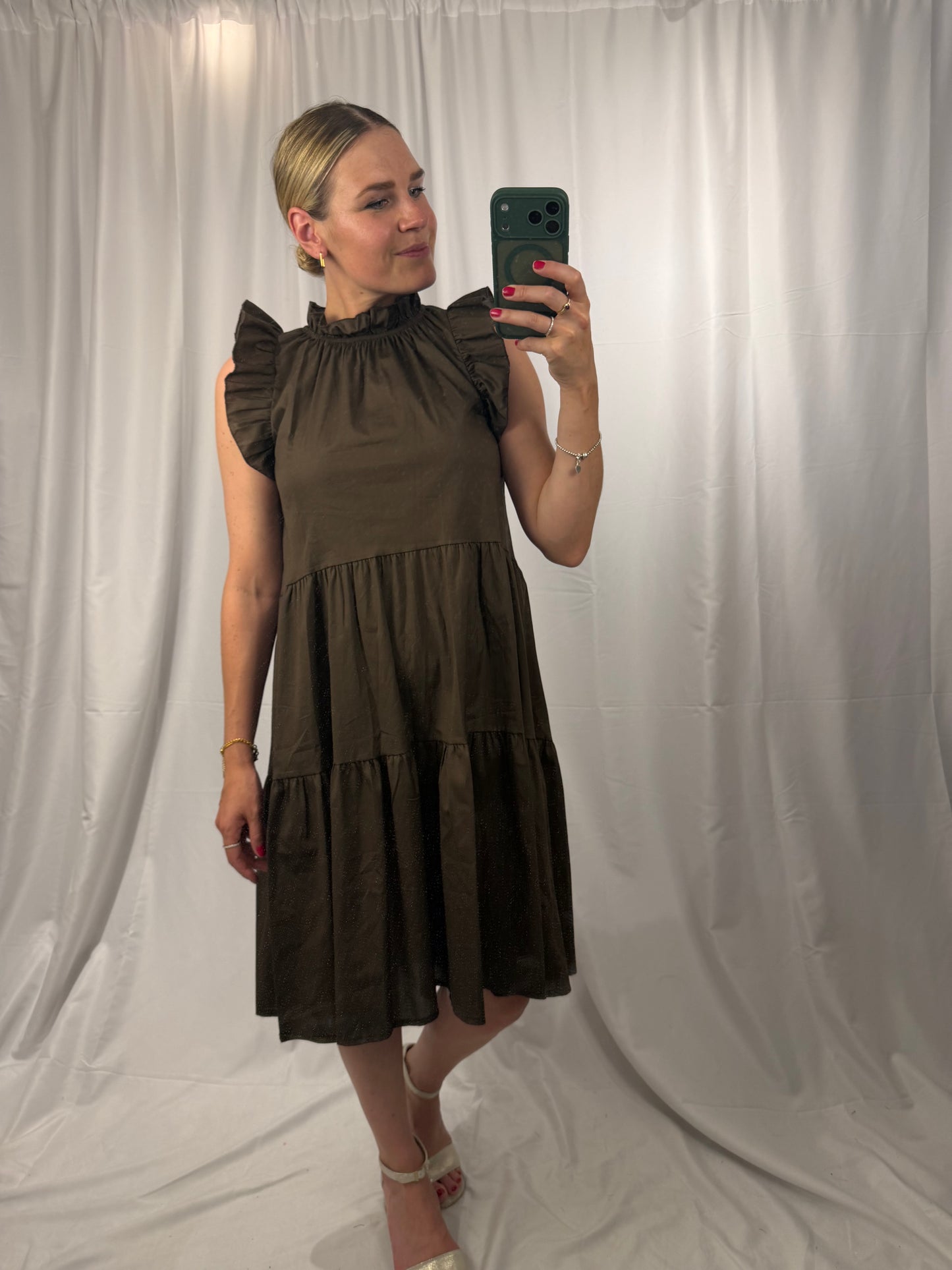 Kleid mit Flügelärmchen