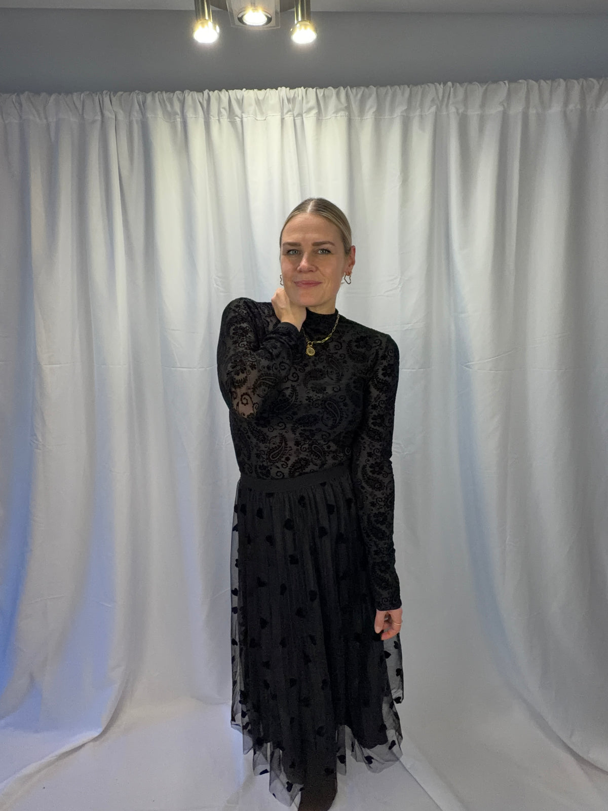 Paisley Lace Mesh – Black