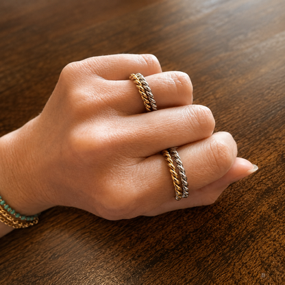 Twist Ring