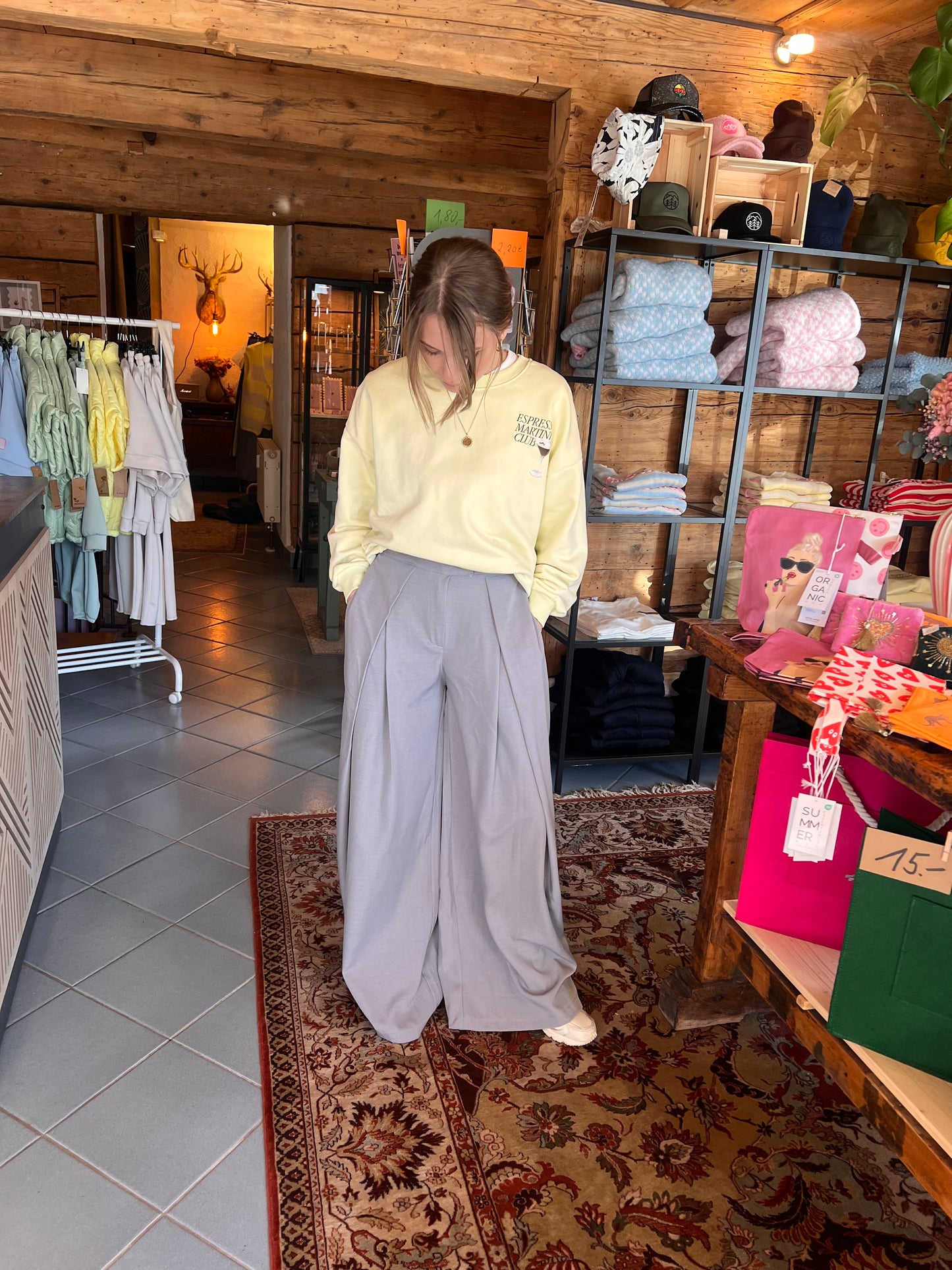 Wide leg Hose