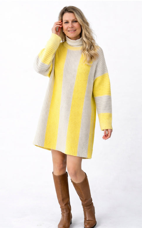 Gestreiftes Strickkleid