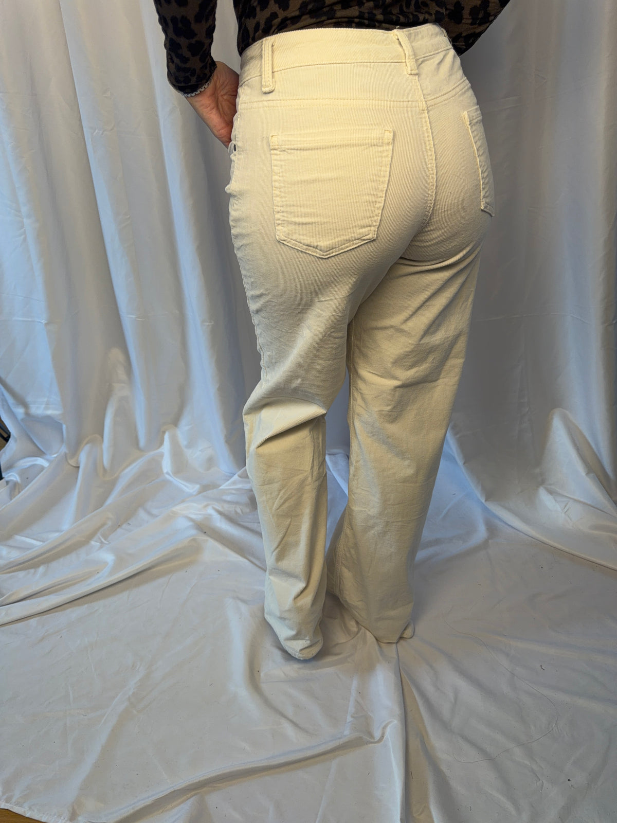 Wide Leg Cordhose
