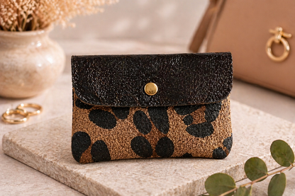Leo Pouch