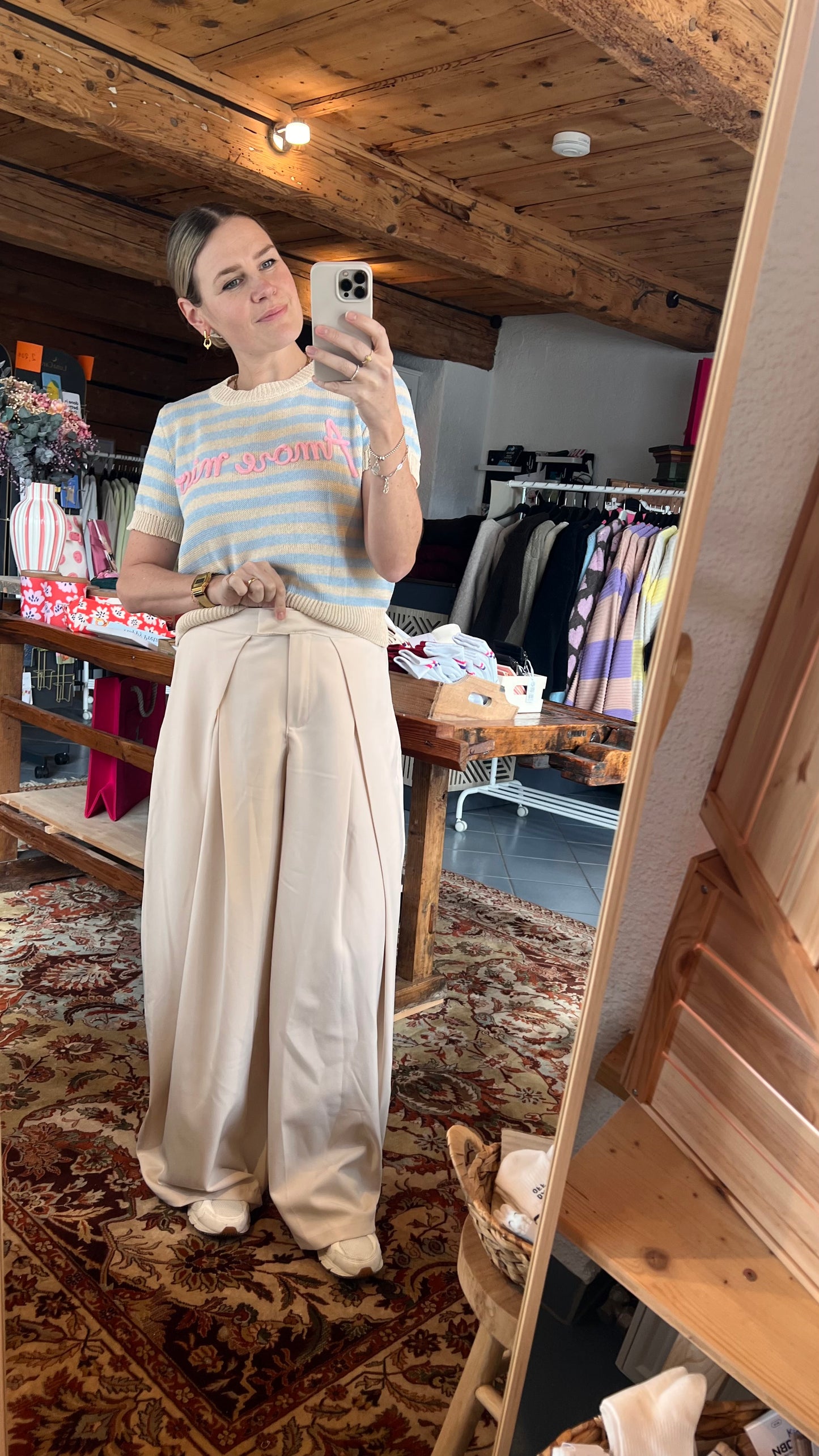 Wide leg Hose