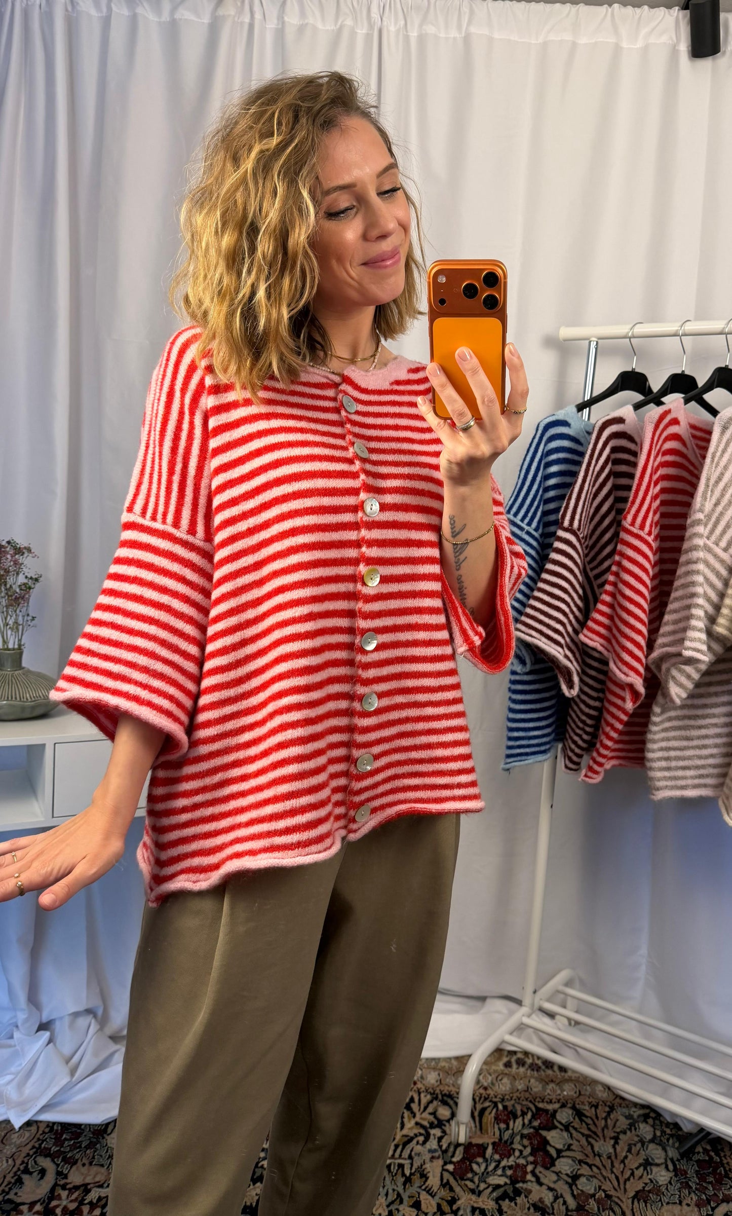 Gestreifte Strickjacke 3/4 Arm
